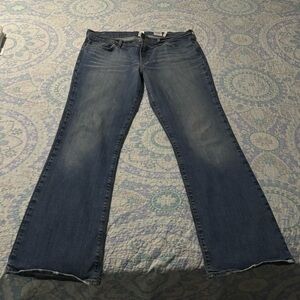 Lucky brand lowered peanut. Size 12/31 regular length
